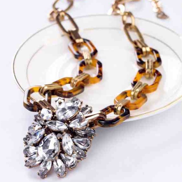 Jewelry - Statement Necklace