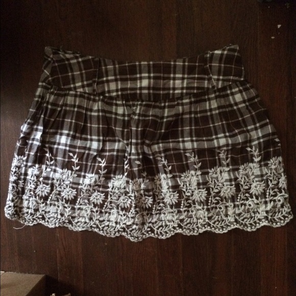 Brown plaid/floral skirt