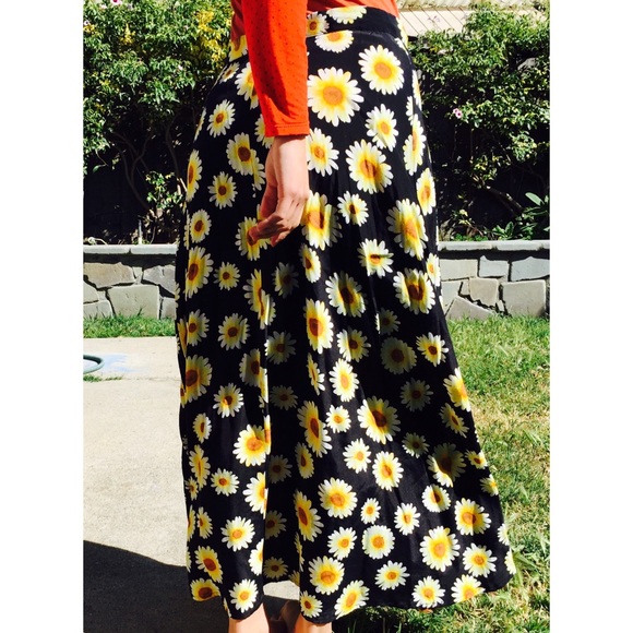 Sunflower Print Maxi Skirt