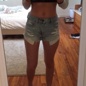 American eagle distressed high waisted shorts