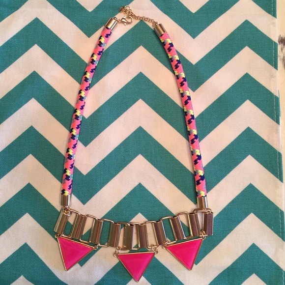 Amazing AZTEC necklace! 4 colors available