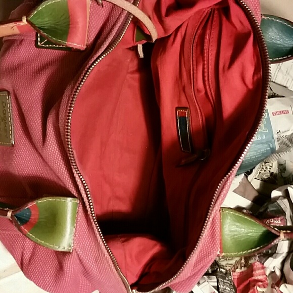 Handbags - Picture 3 of 4