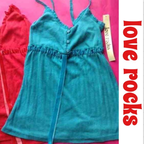 💖 2-Cute spaghetti strap tops - Picture 2 of 3