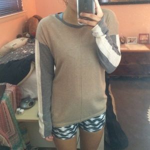 🌟PRICE REDUCTION🌟 C&C California Sweater