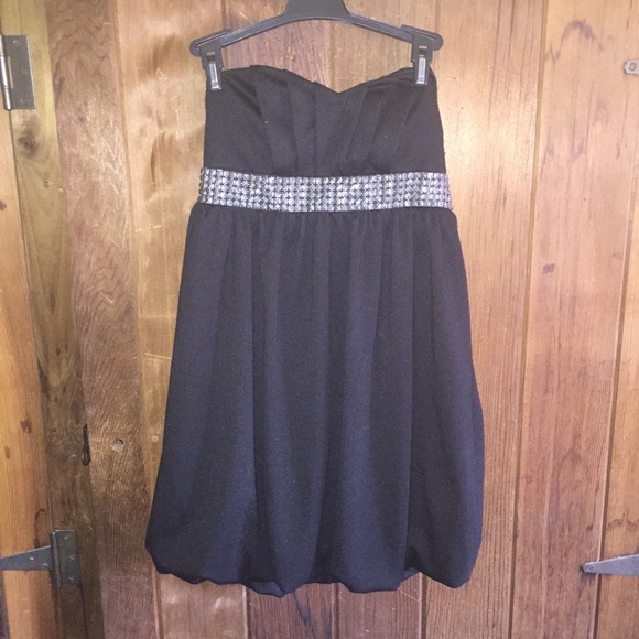 black strapless dress (NEVER WORN)