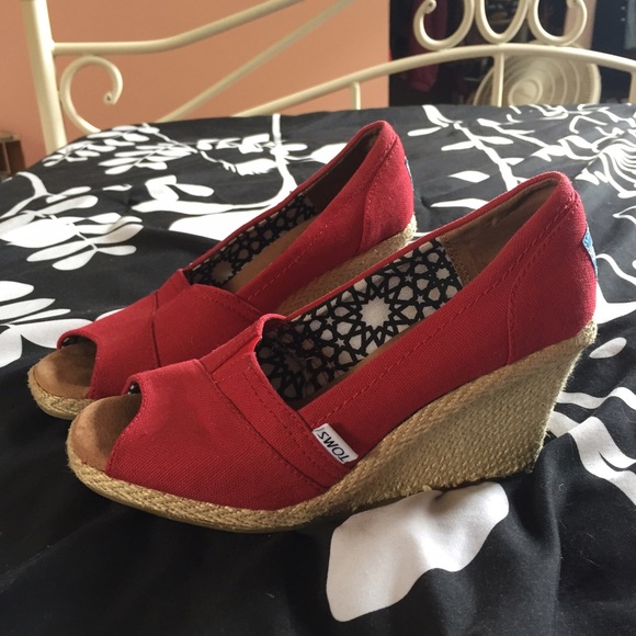 Toms Wedges