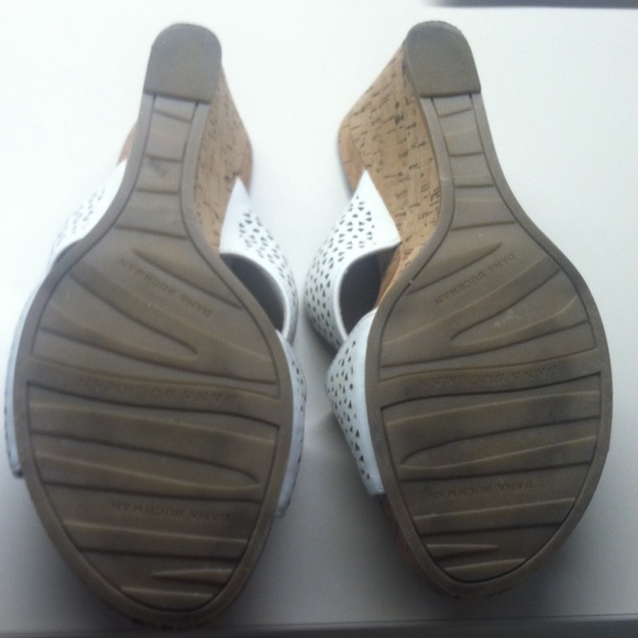 White Dana Buchman wedges - Picture 2 of 4