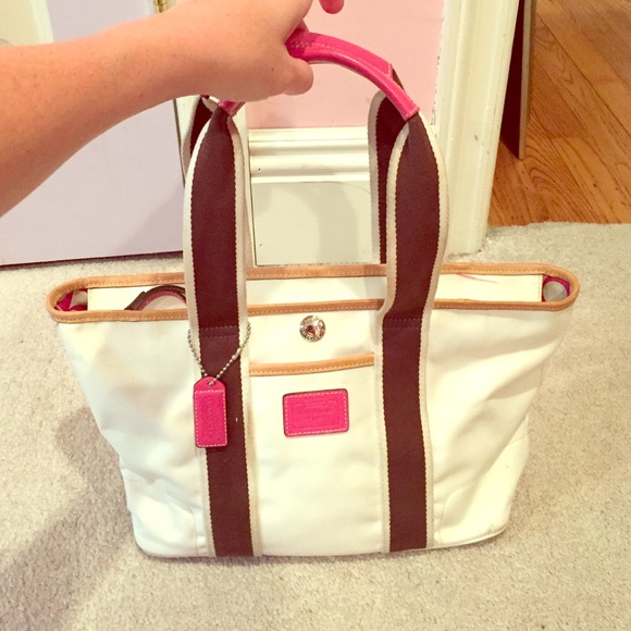 Authentic Coach white / pink canvas bag!