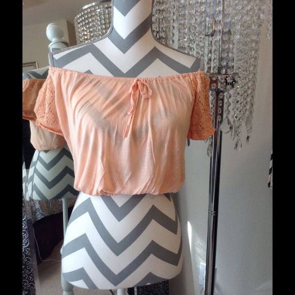 Soft peach peasant crop top with crocheted sleeves