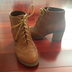 Forever 21 chunky lace up oxford booties