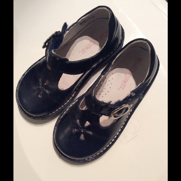 Kid express Velcro shoes