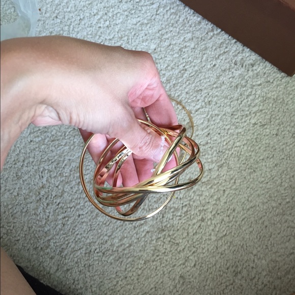 Gold bangles - Picture 2 of 4