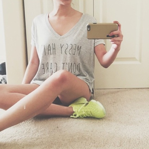 Tops - BUNDLED! Messy Hair Don't Care Semi Crop Tee.