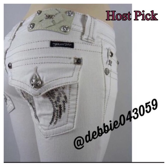 Miss Me Denim - NWOT Miss Me Capris Size 30 HOLD @crissyart8 😊