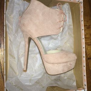 BRAND NEW Nude Lace Up Heels