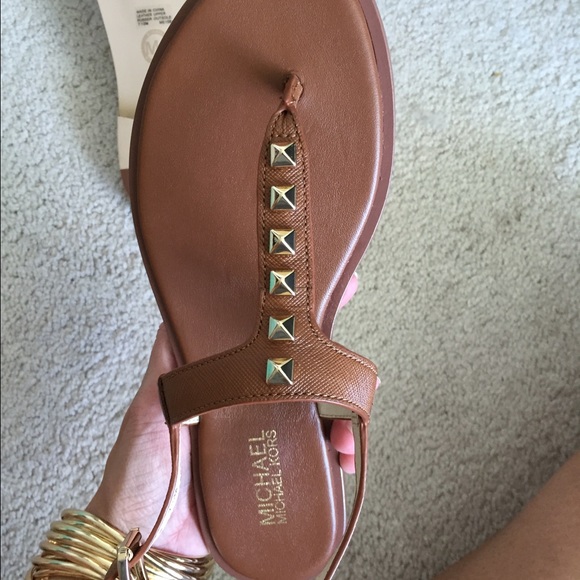 Brand new authentic Michael Kors sandals Size: 7,5 - Picture 3 of 4