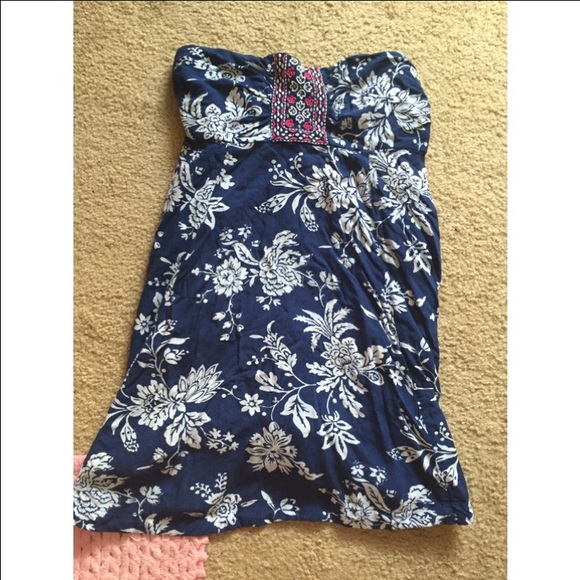 Strapless Abercrombie dress