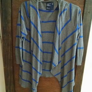 American eagle gray w/blue stripes drapey cardigan