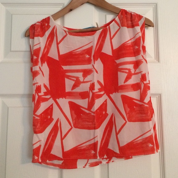 Alice and olivia crop top
