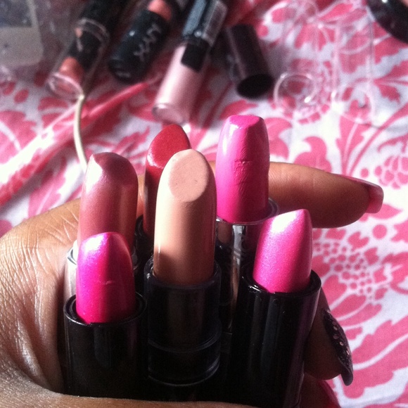 Lipstick Bundle 😍😊