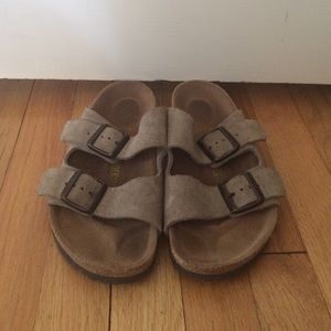 Arizona Birkenstock Sandal Taupe Suede