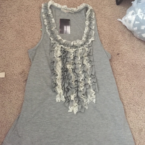 Tank top ruffle shirt
