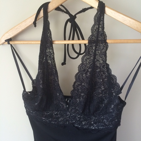 Lace halter little black dress - Picture 2 of 3