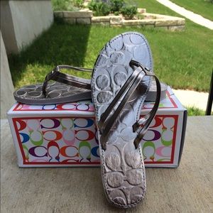 NIB Coach Juney sandals/ flip flops in silver