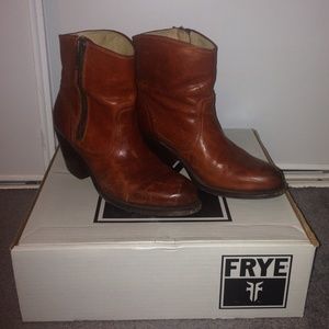 Frye Leslie Ankle Boots