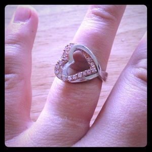 Pink heart ring 💕