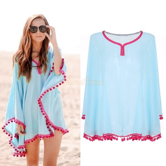 Adorable beach coverup - Picture 3 of 3