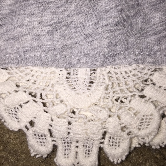 🚫SOLD🚫Tommy Hilfiger Top - Picture 2 of 2