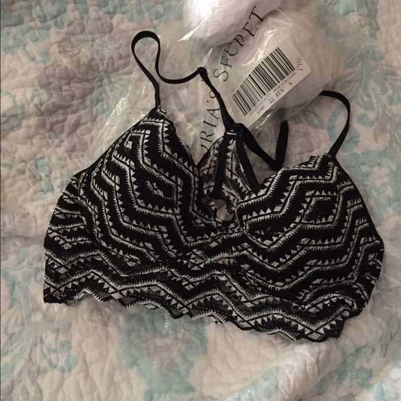 Brand new vs push up bralet