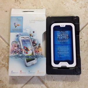 Lifeproof nuud case for galaxy s4