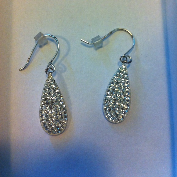 Crystal drop earrings