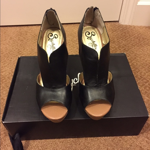 Seychelles wedges