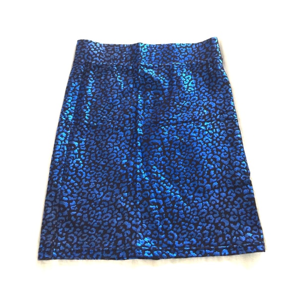 Leopard print tight skirt