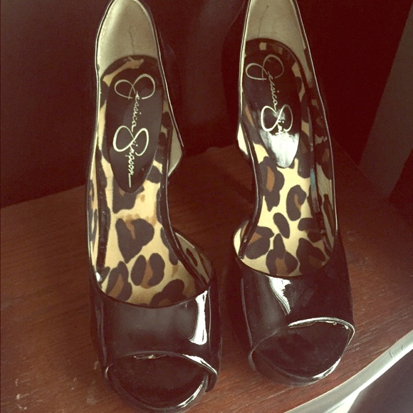 Jessica Simpson heels