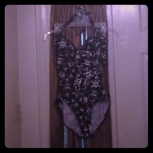 One piece bathing suit