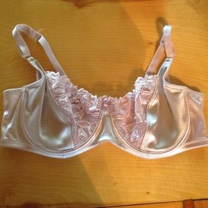 NWT bra