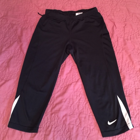 Nike Capri💥SOLD💥