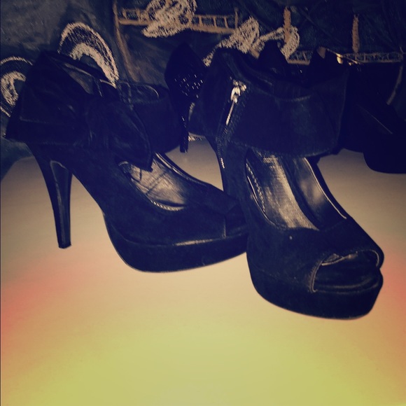 Black heels