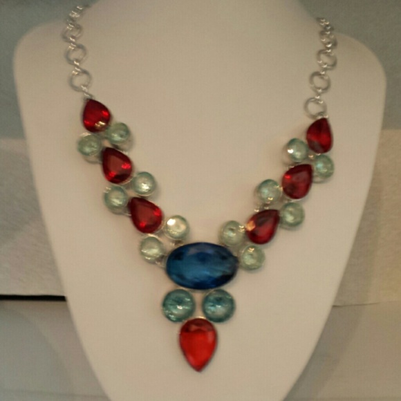 Necklace - Picture 1 of 2