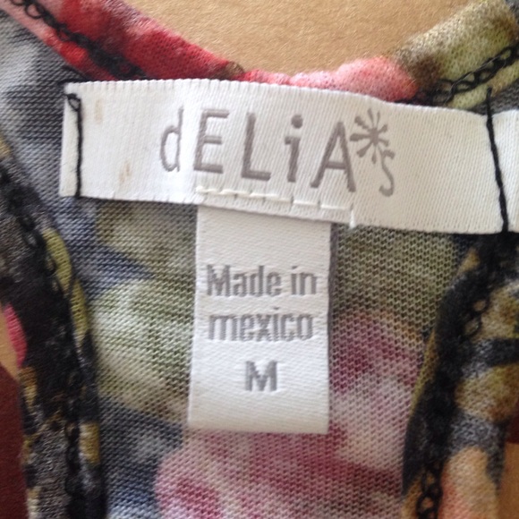 SOLD/Floral Tank Top 🌸 - Picture 4 of 4