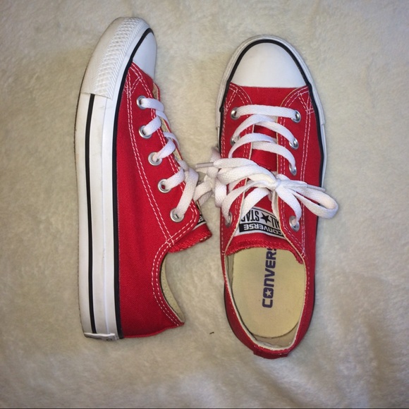 Converse Shoes - Red classic converse