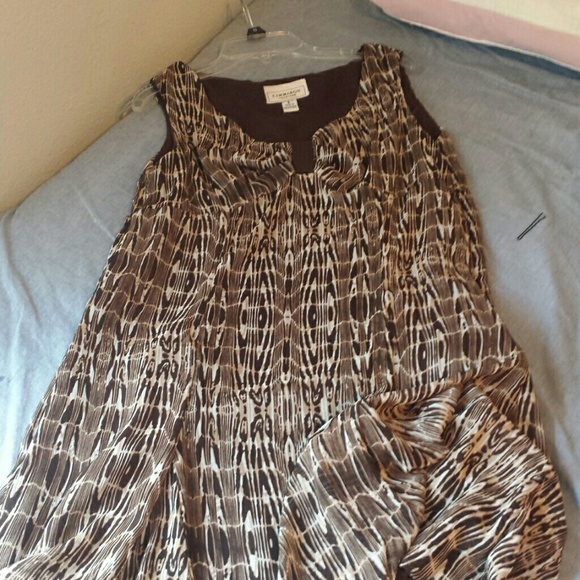 Dress - Picture 3 of 3