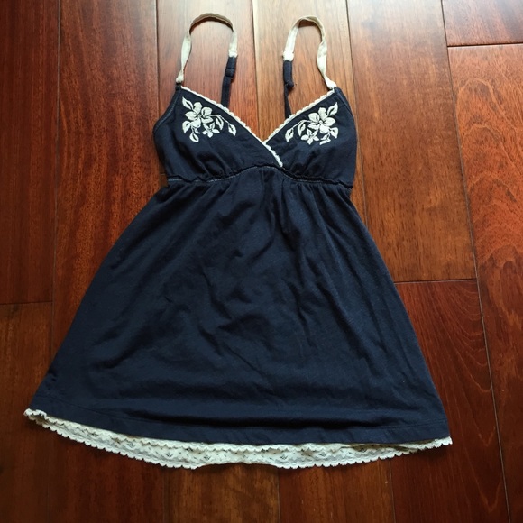 Hollister embroidered tank top