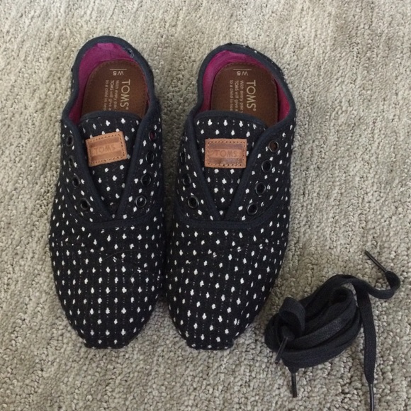 Toms