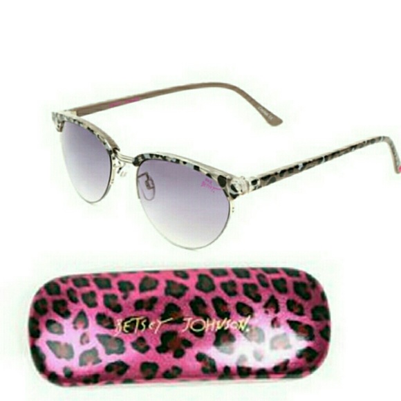 ⚡ SALE  BETSEY JOHNSON Leopard Sunglasses