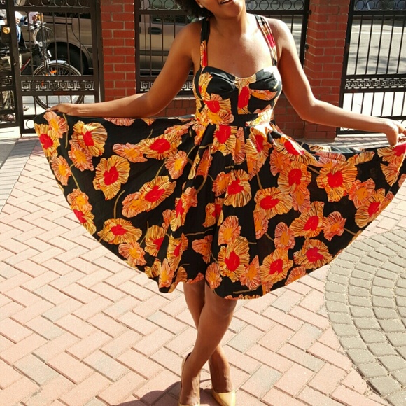 Adorable French Connection Dress